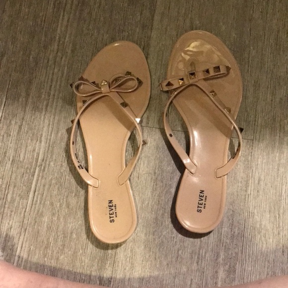 Steven New York blush color Valentino style sandals with gold studs - Picture 1 of 3